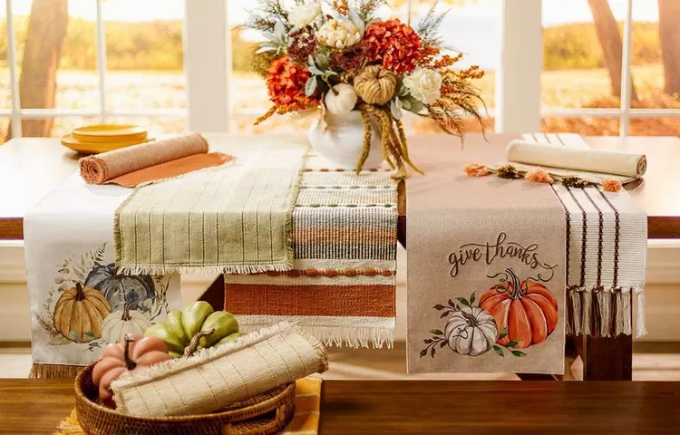 Fall & Thanksgiving Table Linens